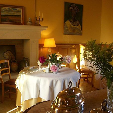 Chateau Des Salles Saint-Fort-sur-Gironde Екстер'єр фото